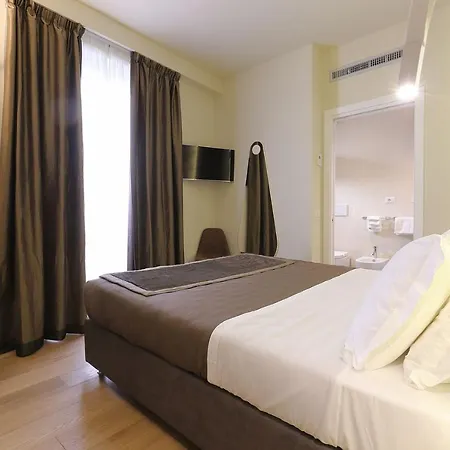 Guest house Uno Sguardo Su *