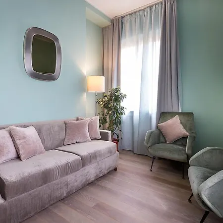 Uno Sguardo Su 4*