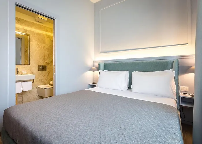 Uno Sguardo Su Pensión Florencia